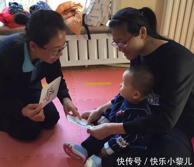 家长|常摸宝宝4个部位,孩子不仅睡得好,大脑发育也更聪明