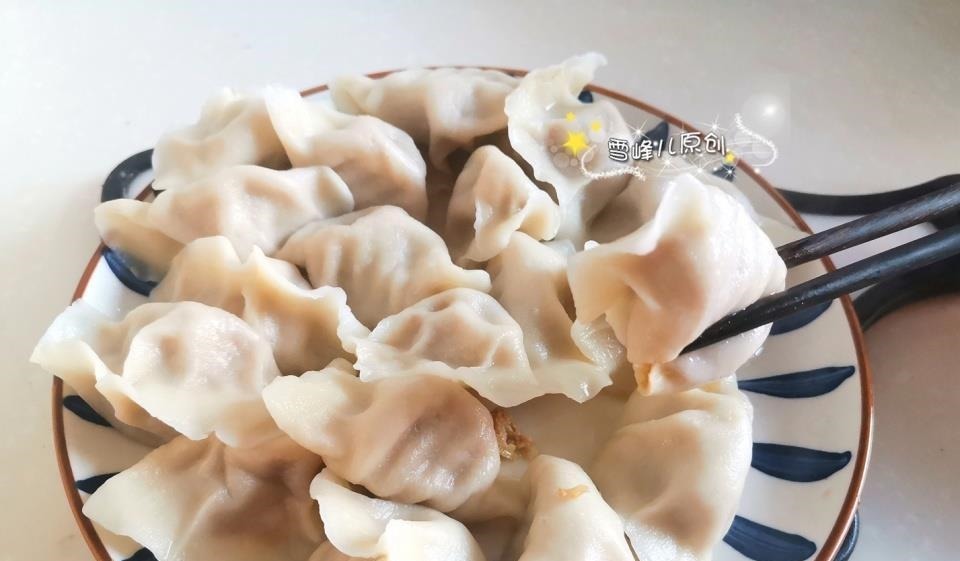 吃饺子，白菜韭菜靠边站，这菜做馅鲜美多汁香而不腻，吃着真过瘾