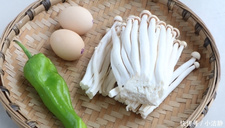 天熱，我隔三差五就做的素菜，開胃不上火，孩子常吃能提高免疫力