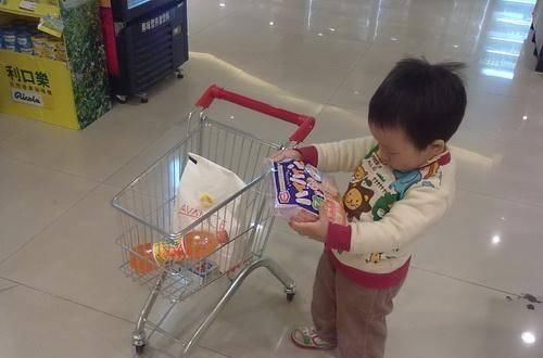 孩子|儿科医生它是“宝宝杀手”,比泡面还“垃圾”,给娃吃简直坑娃