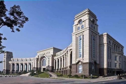 上海市高校排名出炉，上海财经大学仅排第七，榜首院校饱受争议