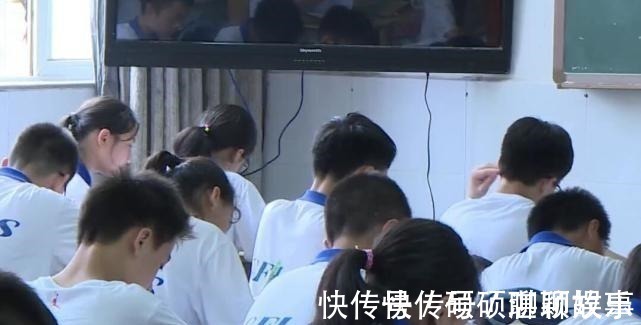 家教|蛮不讲理!女孩“当家教”被扣2500元,家长:考了倒数第一