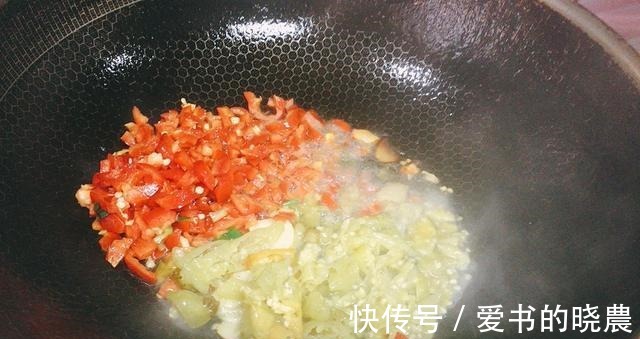 苦瓜|立秋后黄瓜苦瓜靠边站，这菜鲜美滑嫩，润肺降秋燥，错过太可惜！