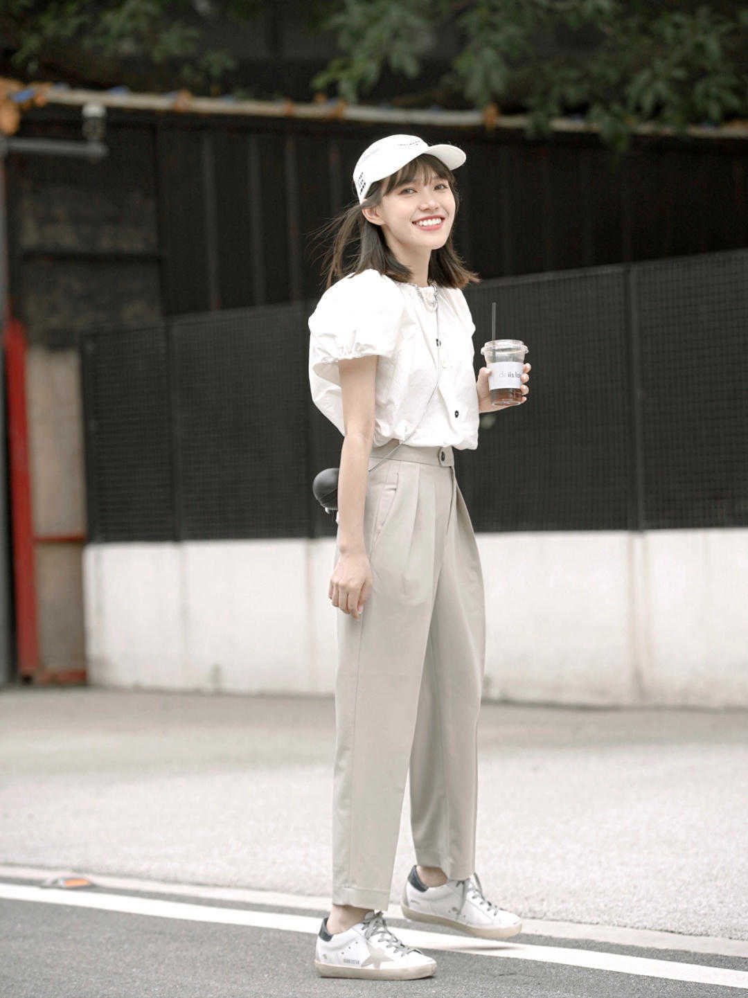 小技巧|越简单越高级,看看这几个穿搭小技巧,让你气质翻倍还洋气