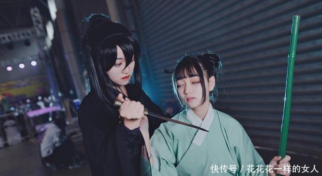 魔道祖师魔道cos哪家强温宁是个小可爱，老祖你是在嗑瓜子