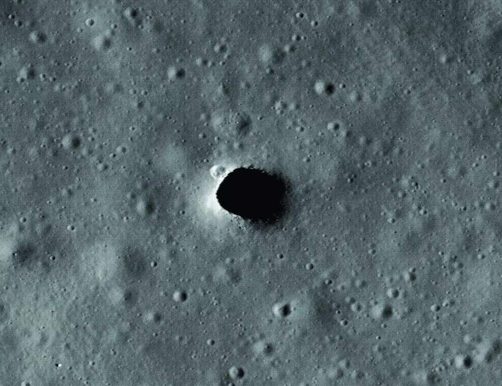 地球不再完美,美第1个在月球表面发现水?俄媒:44年前就发现了