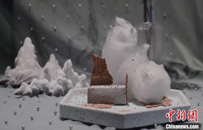 甜品|“90后”女设计师创作舌尖上的艺术 世界名画好“吃”吗？