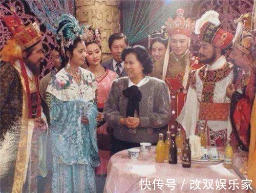 上海戏曲学校$她被“骗”去拍西游记,如今77岁仍未释怀,依旧对导演耿耿于怀