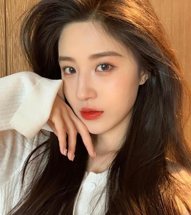 经常不“洗脸”的女人,皮肤都成什么样了?看这几点就很清楚!