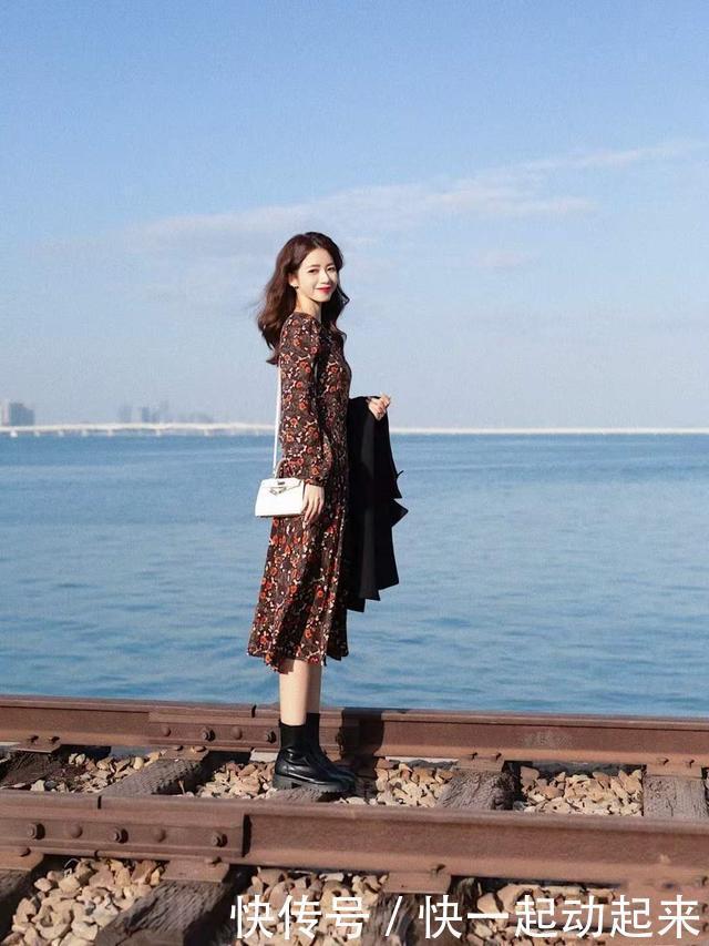 试一试|入冬别再穿棉服了,“茶系小清新”搭配试一试,心机又有气质