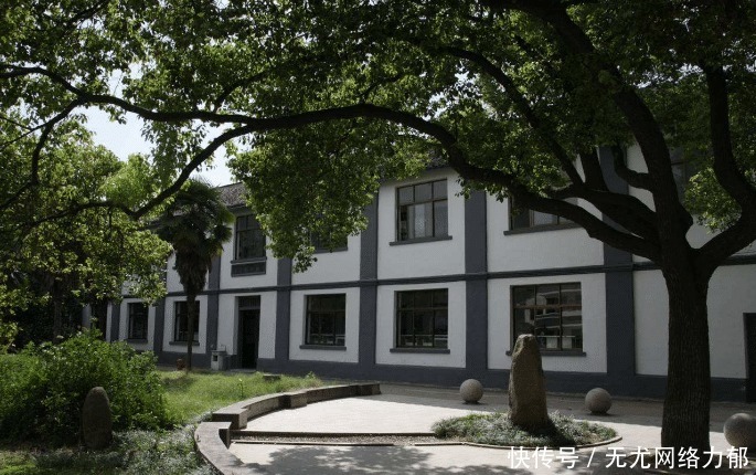 不明智|36岁张爱玲嫁给64岁赖雅:虽然不明智,但是却充满热情与温暖