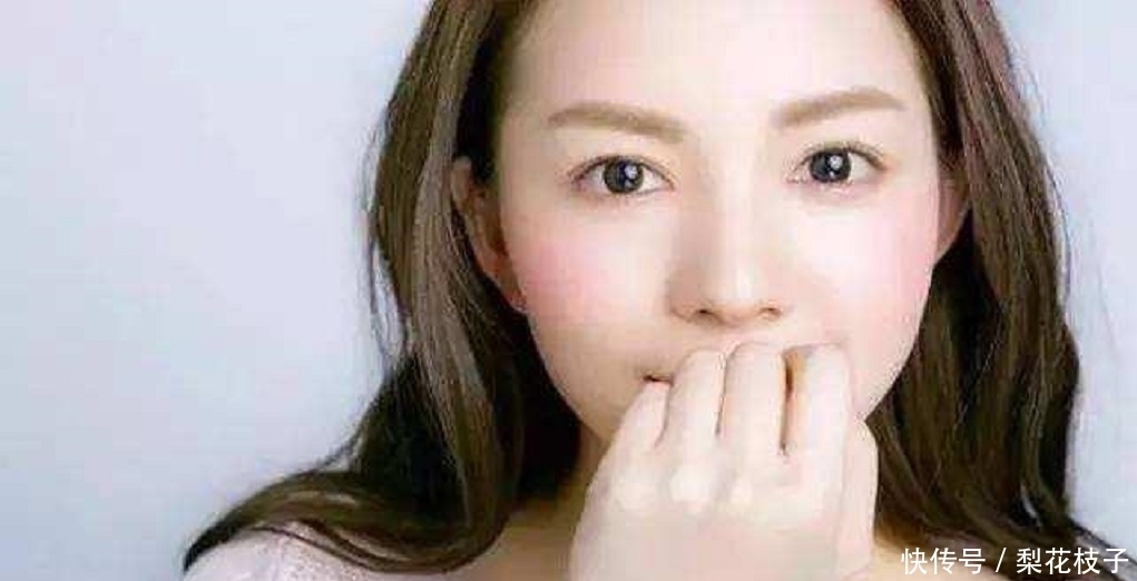 “祛斑高手”生姜加它敷脸,7天美白淡斑,比去美容院还要好