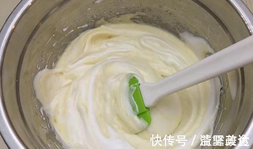 甜点|是蒸出来的蛋糕，不用烤箱，简单易做有营养，是我们全家都爱吃的一种甜点