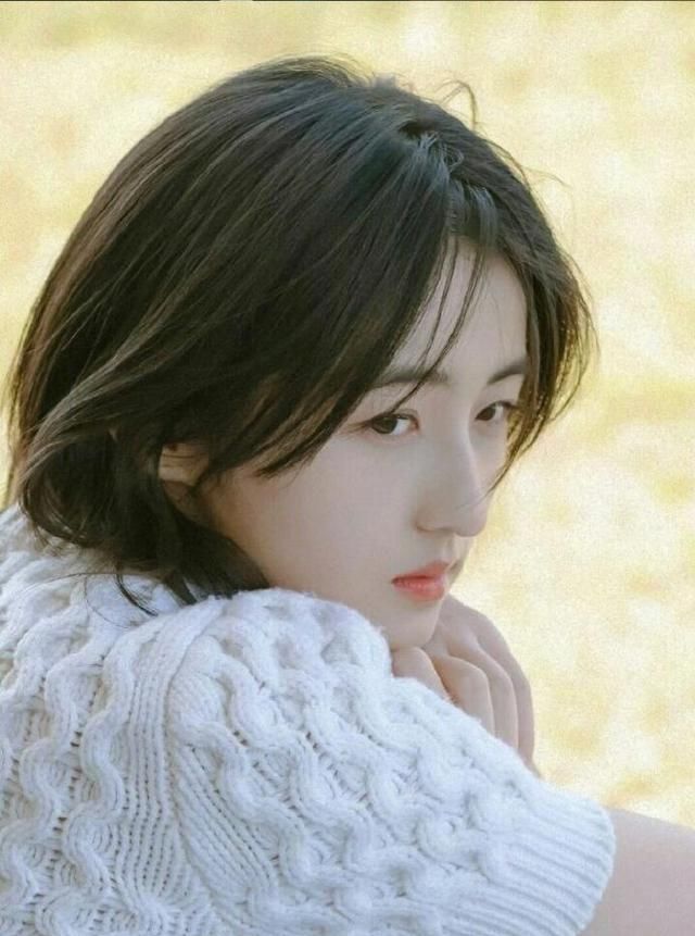 喜欢|长相干净的女生,一般都会有这4特点,即使五官很一般男生也喜欢