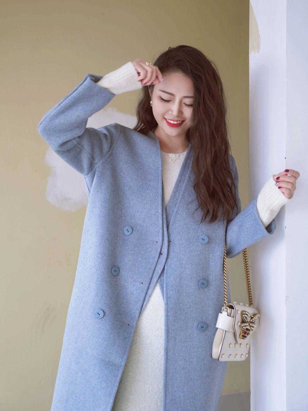 打底衫 女人过了30岁不要瞎打扮,试试这些简洁利落的穿搭,日常又显气质