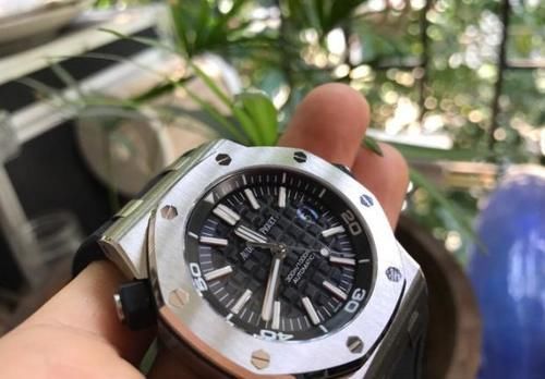 爱彼皇家橡树|劳力士绿水鬼后继乏力，还是爱彼皇家橡树离岸潜水表更大气