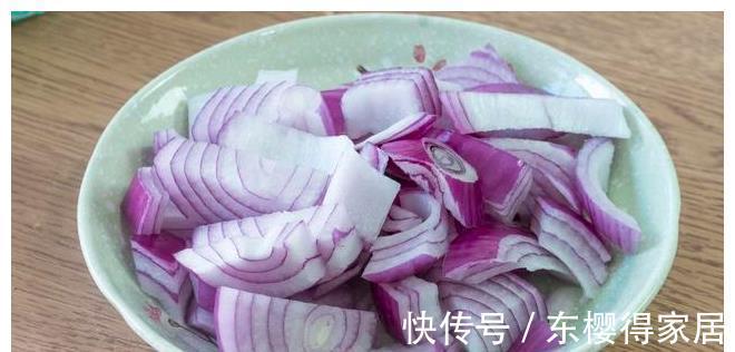 绿叶子菜|今天的晚餐全都是下饭菜,有荤有素,营养均衡,又多吃了一碗米饭