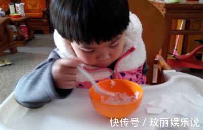 王姐|两孩子相继积食住院,儿科医生提醒:这3种食物是伤脾王,别喂娃