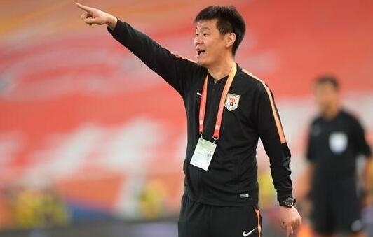 国足|李霄鹏国足首期52人不应被批!真正焦点:李铁的武汉4弟子全落选