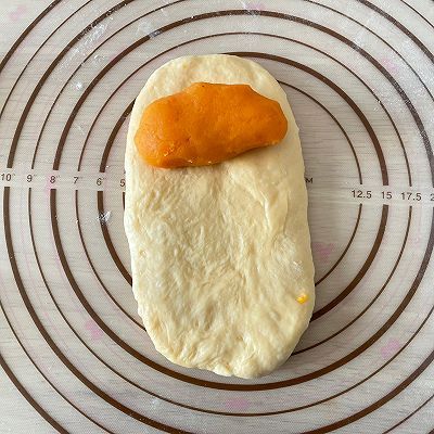 咖啡奶皮酥粒软欧