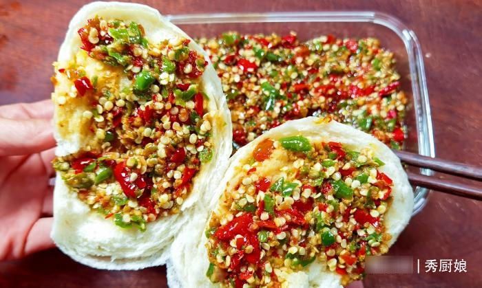 做辣椒酱,只放盐是“外行”,教你正确做法,香辣入味,久放不坏