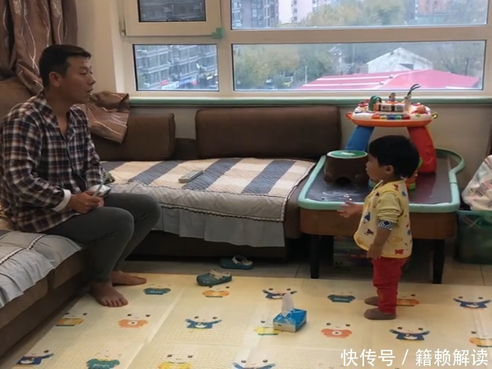 爸爸|妈妈:关系再好的小情人,也有吵架的时候,网友:宝宝太可爱了