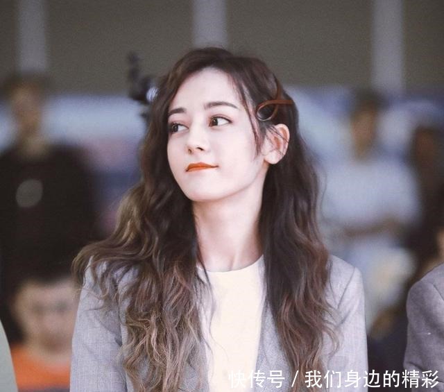 长直|黑长直早已过时!今年流行这4种发型,脸大的女生也合适