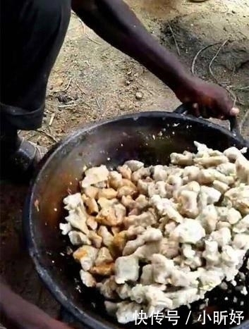 倒贴|饺子不是中国人专属,看非洲人做的饺子,吃得下去我倒贴你钱!