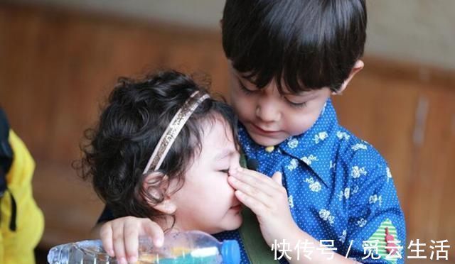 贝贝|有儿子的家庭,父母这3句话请“禁言”,别让无知毁了孩子一生