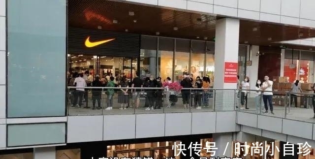 挑衅|为什么电商不敢下架?耐克再次蹬鼻子上脸,竟敢发布挑衅标语!