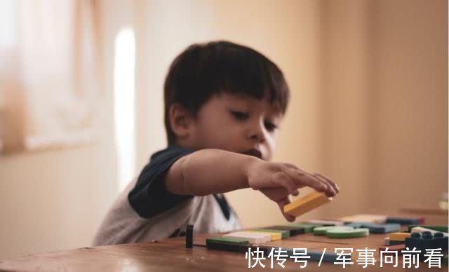 哭泣|妈妈，用了玩具放回去，根据孩子反应，能看出家教如何