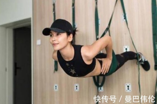 小蛮腰|女医生因身材好被解雇,照片流出才明白原因,这运动让她魅力四射