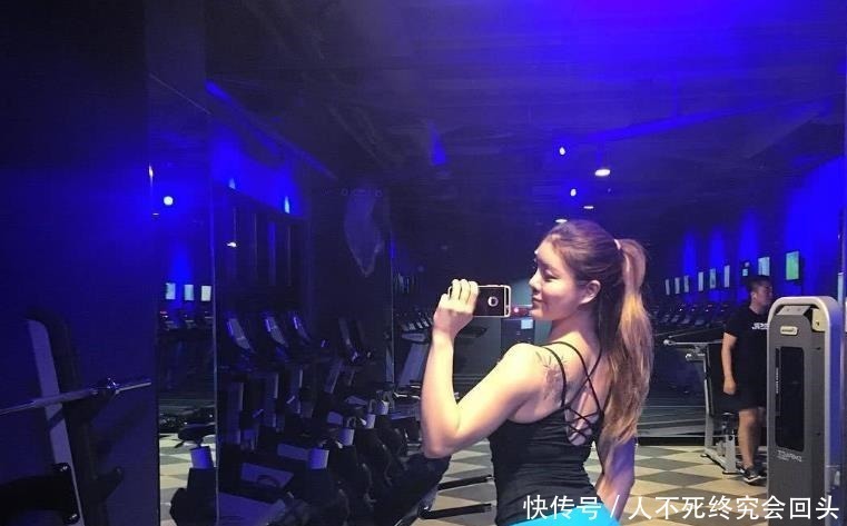 腰围|韩国女子崇尚欧美曲线,坚持健身收获逆天比例,家人却很担心!