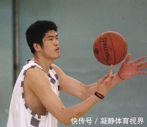 健身房|中国女篮梁天云:身高1米97,因情伤退役,嫁农村小伙被宠成宝