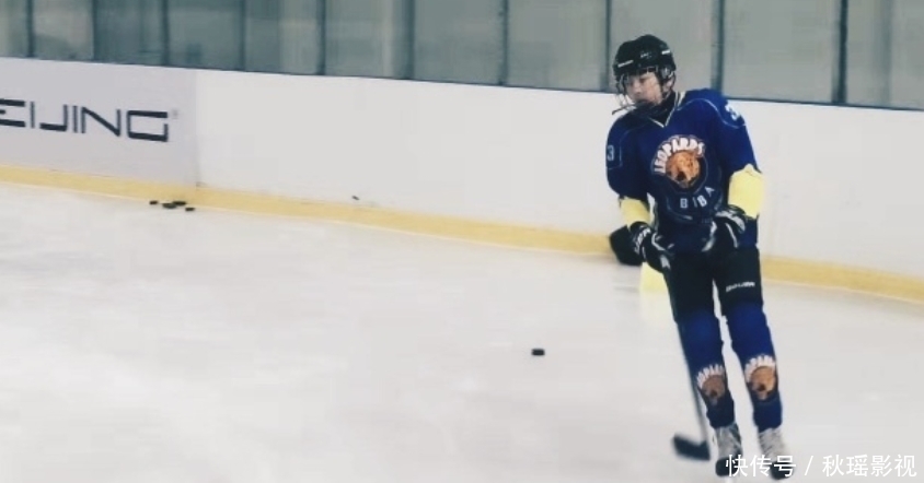 爸爸去哪儿 好久不见:还记得《爸爸去哪儿》的石头吗?如今比老爸郭涛还高…