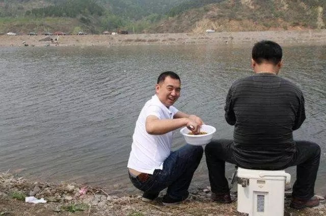 浮漂被拉黑都不中鱼？老钓手道出3个原因后，才知套路如此之深