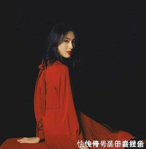 梁洛施晒平时生活照,看了桌子上这几个菜,网友直呼:吃不起!