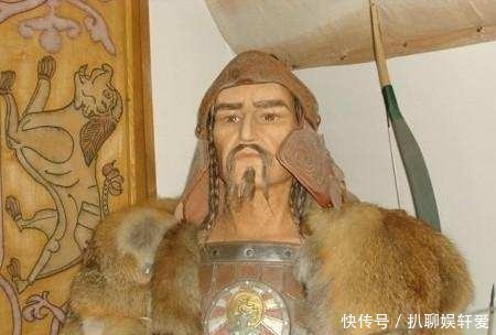 山上没有树木,也没有野草,传闻中这里有将军墓保佑着当地的人