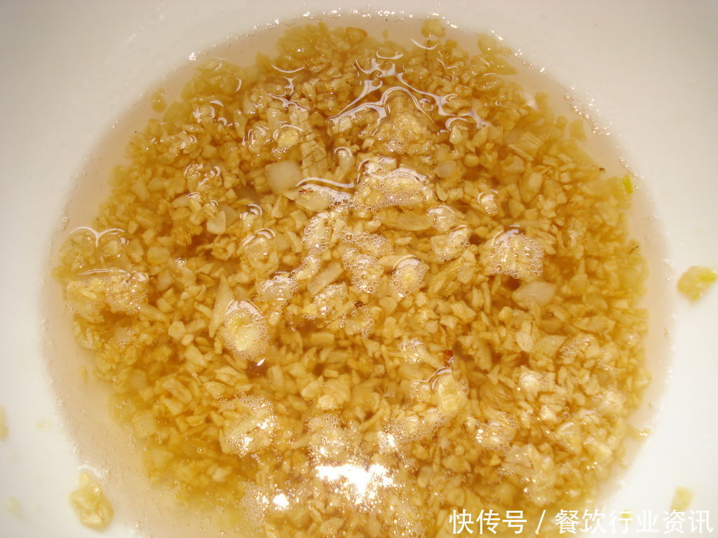 粉丝|蒜蓉粉丝蒸大虾,你没吃过的美味,各位小馋猫抓紧学着做