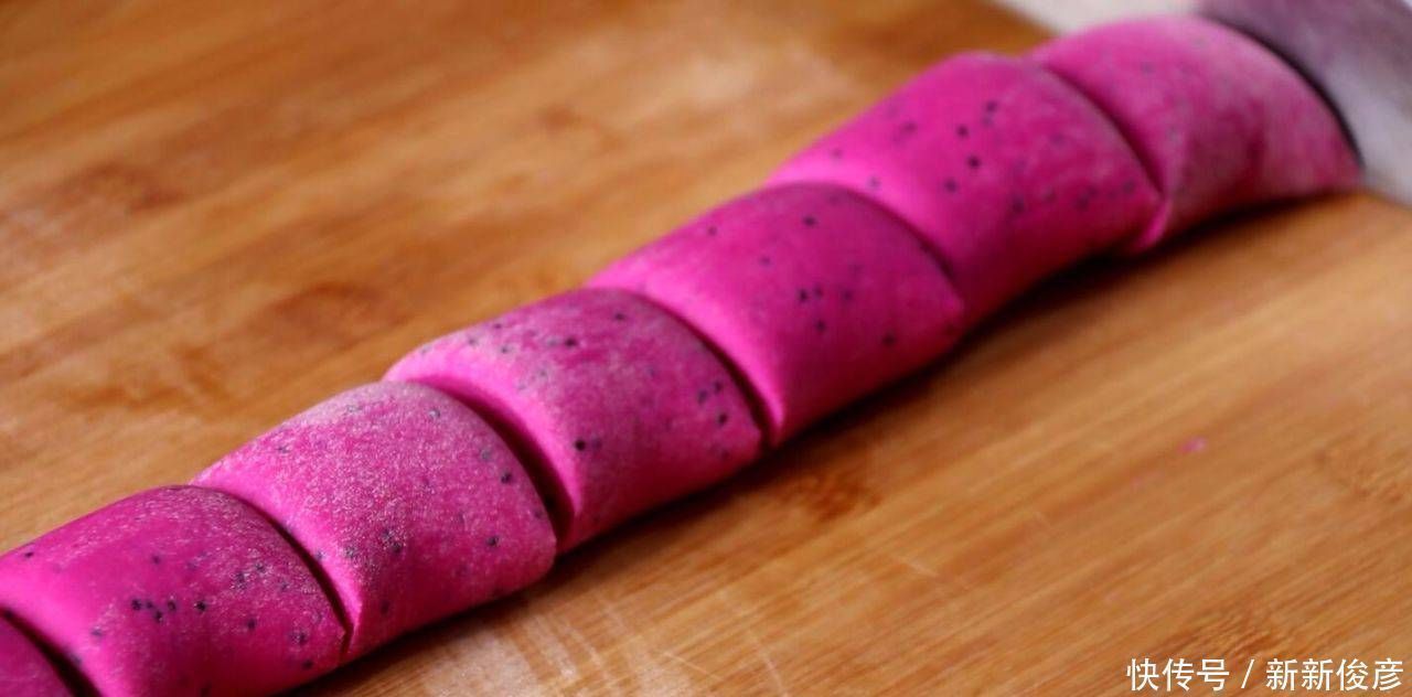 好吃|不要只是用面粉做糖蛋糕这是最好的制作方法它们有很多层酥皮,又甜又好吃