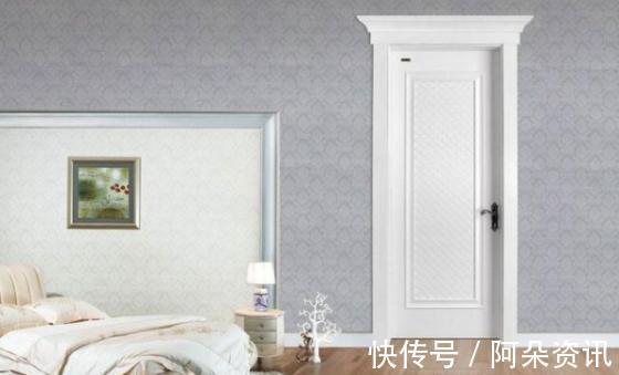 模压门|室内门是选择红色还是白色好？多数人选错了，家里简直土爆了
