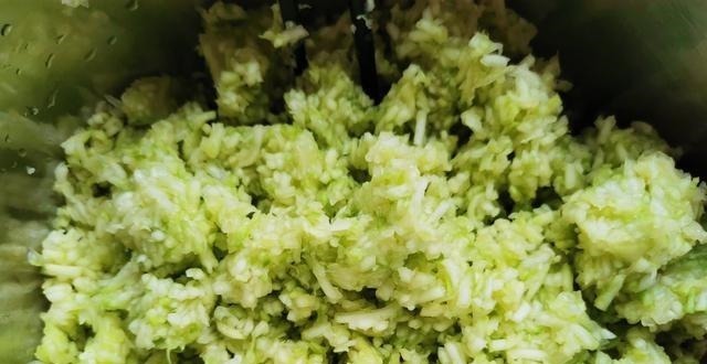 补钙|入秋后,少吃冬瓜多吃它,包饺子吃太香了,补钙增强体质!