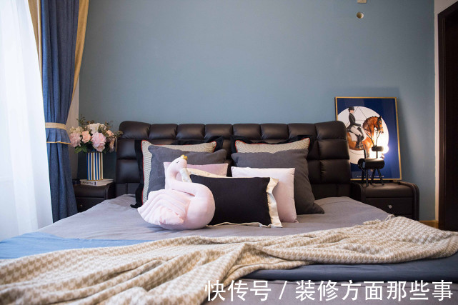 开放式|115平黑白灰现代风三居室,简洁时尚景致别样