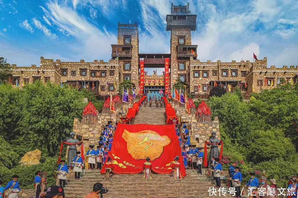 莎朗|2021端午，四川茂县民众载歌载舞欢度羌族“瓦尔俄足”节
