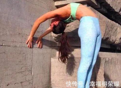 动作|墙壁是练瑜伽最好的辅具,学会借力,姿势可以更加深入!
