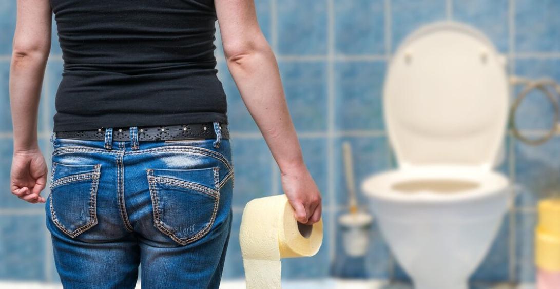 肛门坠胀|不要把直肠癌当痔疮，提醒：直肠癌的4个预兆，一个都不能忽视