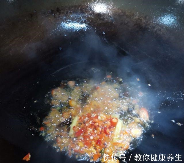 油炸青皮嫩,外酥里嫩,不错的下酒菜!