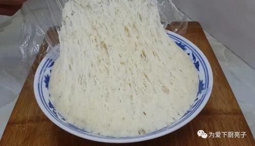 我家面粉就爱这样吃,加2个鸡蛋,焦脆香酥不油腻,吃过就念念不忘