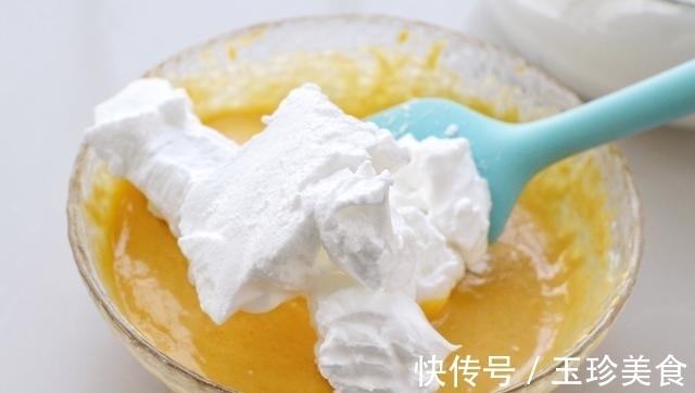 细砂糖|无需烤箱也能做出美味蛋糕，营养丰富、细腻暄软，不比烤出来的差