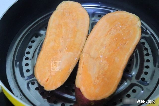 红薯别煮着吃了，5步解锁红薯新吃法，香甜软糯会拉丝，也太香了